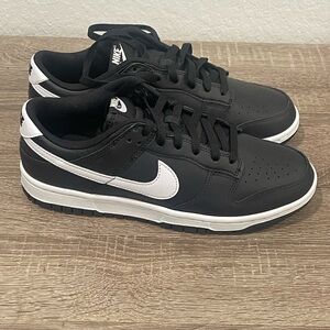 Nike Dunk Low Retro Men's Black and White Sneakers